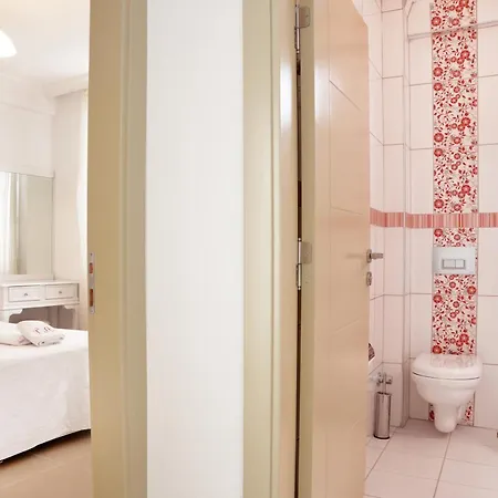 Tugce Aparthotel Kas